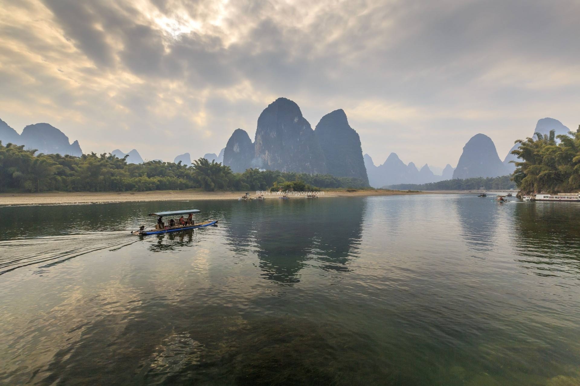 周边配套：漓江江景