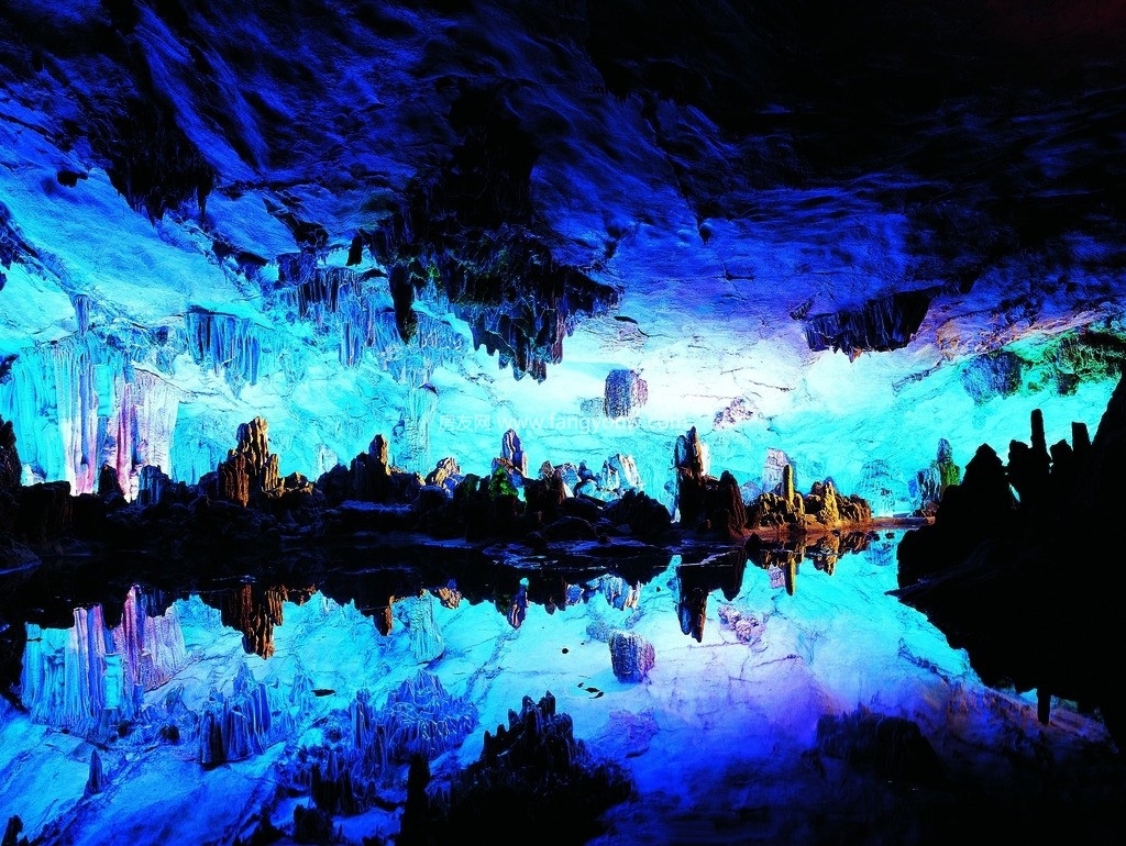 周边配套：芦笛景区