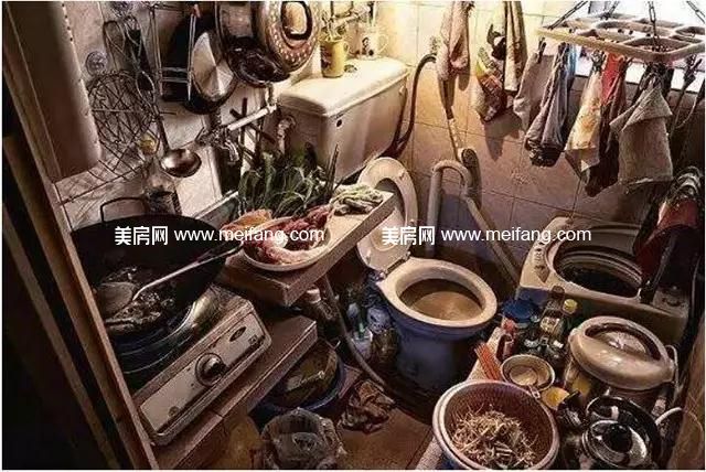 在香港油麻地,深水埗,观塘有些人每晚都睡在"棺材"里.