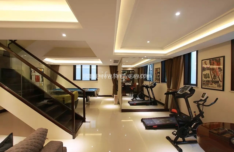 恒大海泉湾花园样板间：客厅