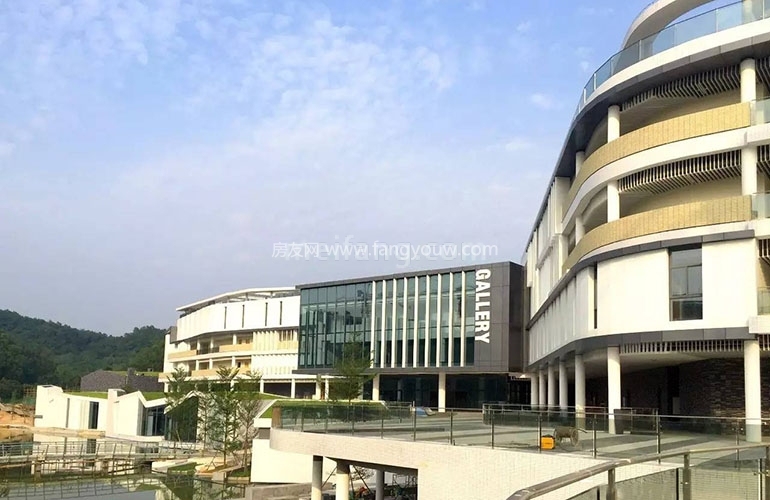 海伦堡香海里周边配套：香港浸會大學聯合國際學院