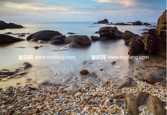 昌江棋子湾的礁石.jpg?x-oss-process=style/web_png_style