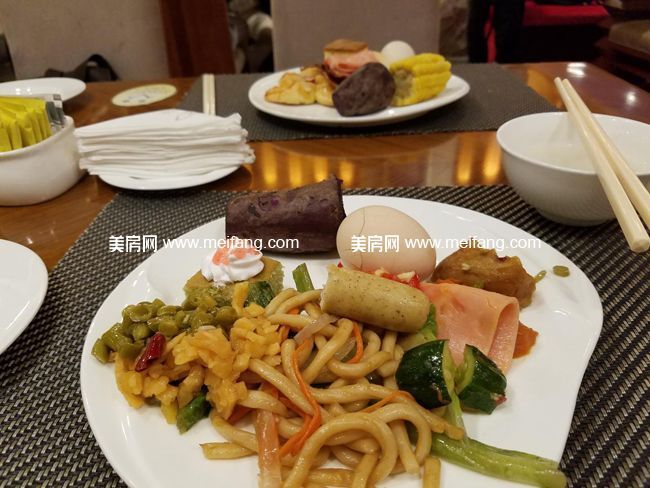 金沙滩侧记 金沙滩侧记