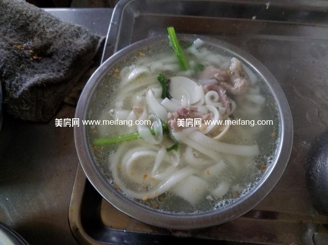 金沙滩侧记 金沙滩侧记