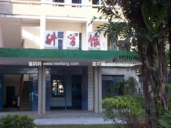 南开大学附属中学儋州中学科学馆 南开大学附属中学儋州中学科学馆