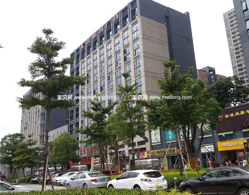 中骏四季阳光右侧约200米处盛广场商业