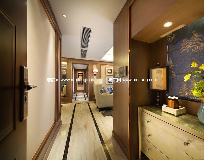 中骏四季阳光D1户型108平样板房玄关