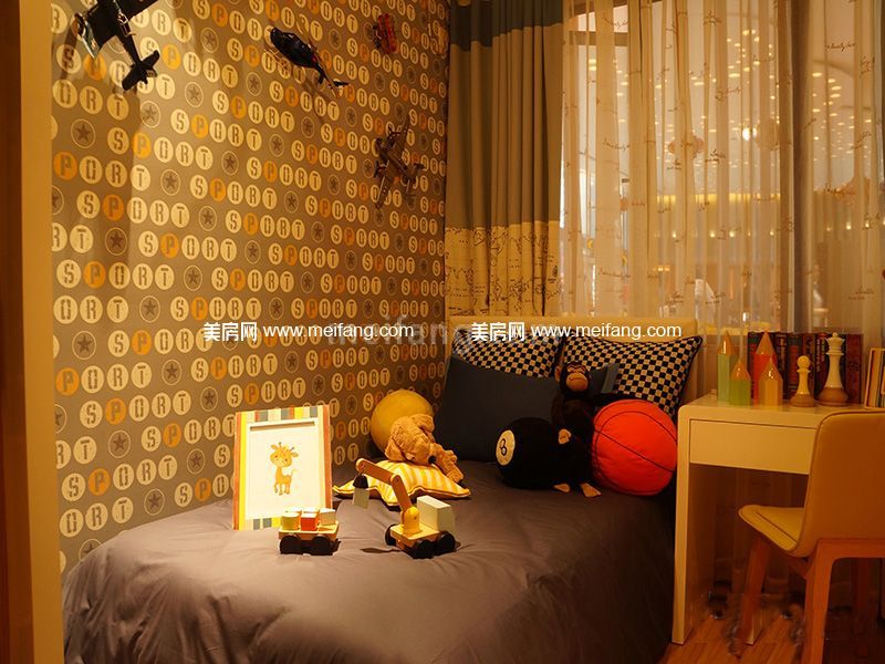 中骏四季阳光三期C户型85平样板房儿童房