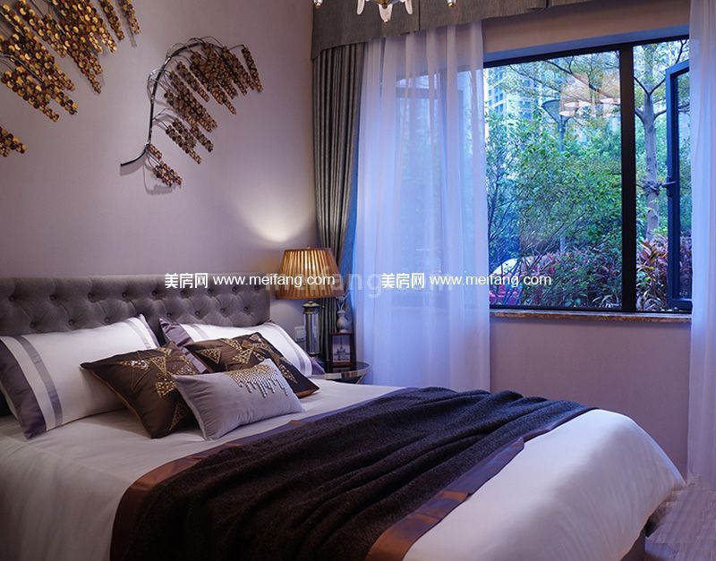 中骏四季阳光三期D户型105平样板房卧室