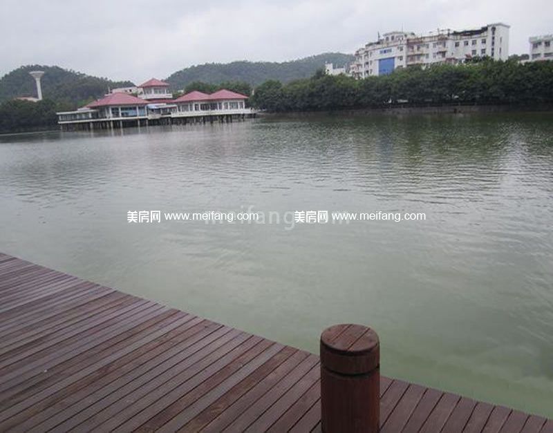 银湖山庄小区实景图