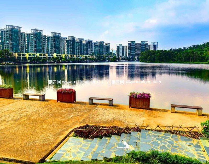 银湖山庄小区实景图