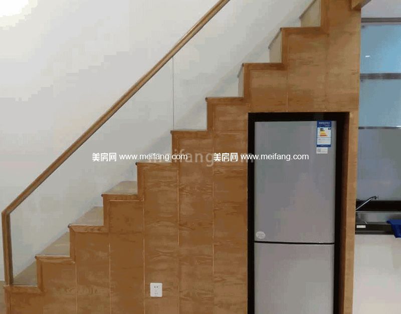 清凤创投大厦59㎡样板间：楼梯