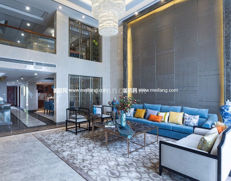 银湖山庄联排别墅样板间：客厅