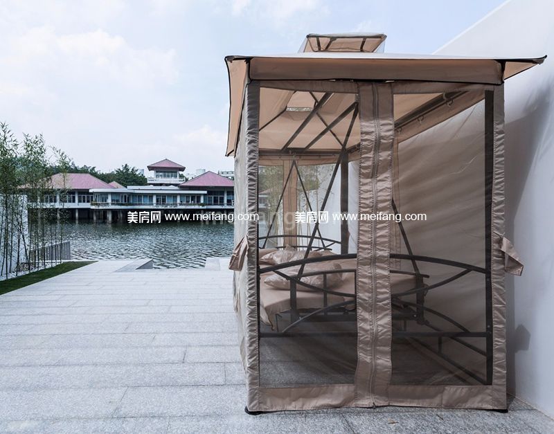 银湖山庄联排别墅样板间：花园