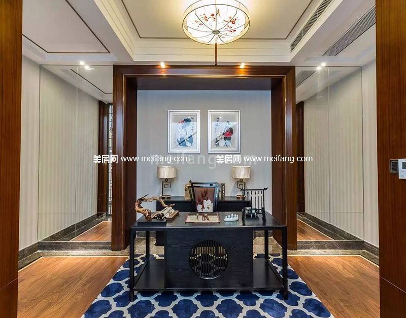 银湖山庄联排别墅样板间：书房