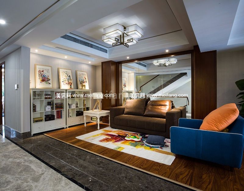 银湖山庄联排别墅样板间：会客厅