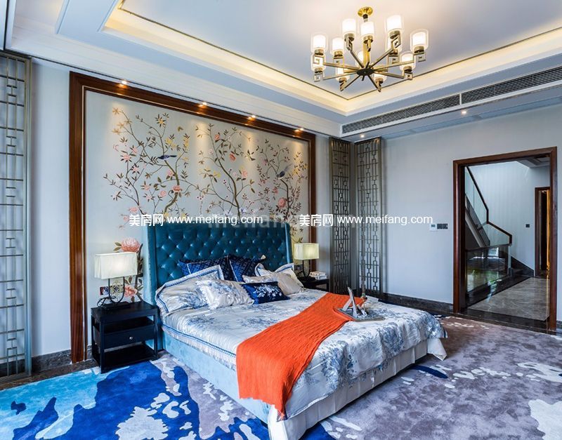 银湖山庄联排别墅样板间：主卧