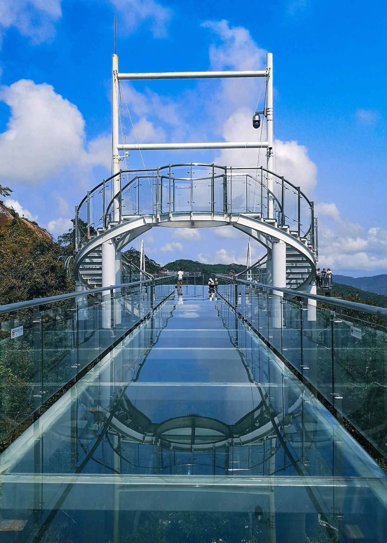 玻璃栈道 玻璃栈道