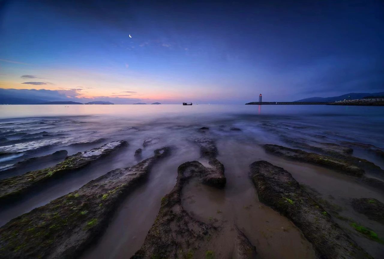 东方欲晓 东方欲晓