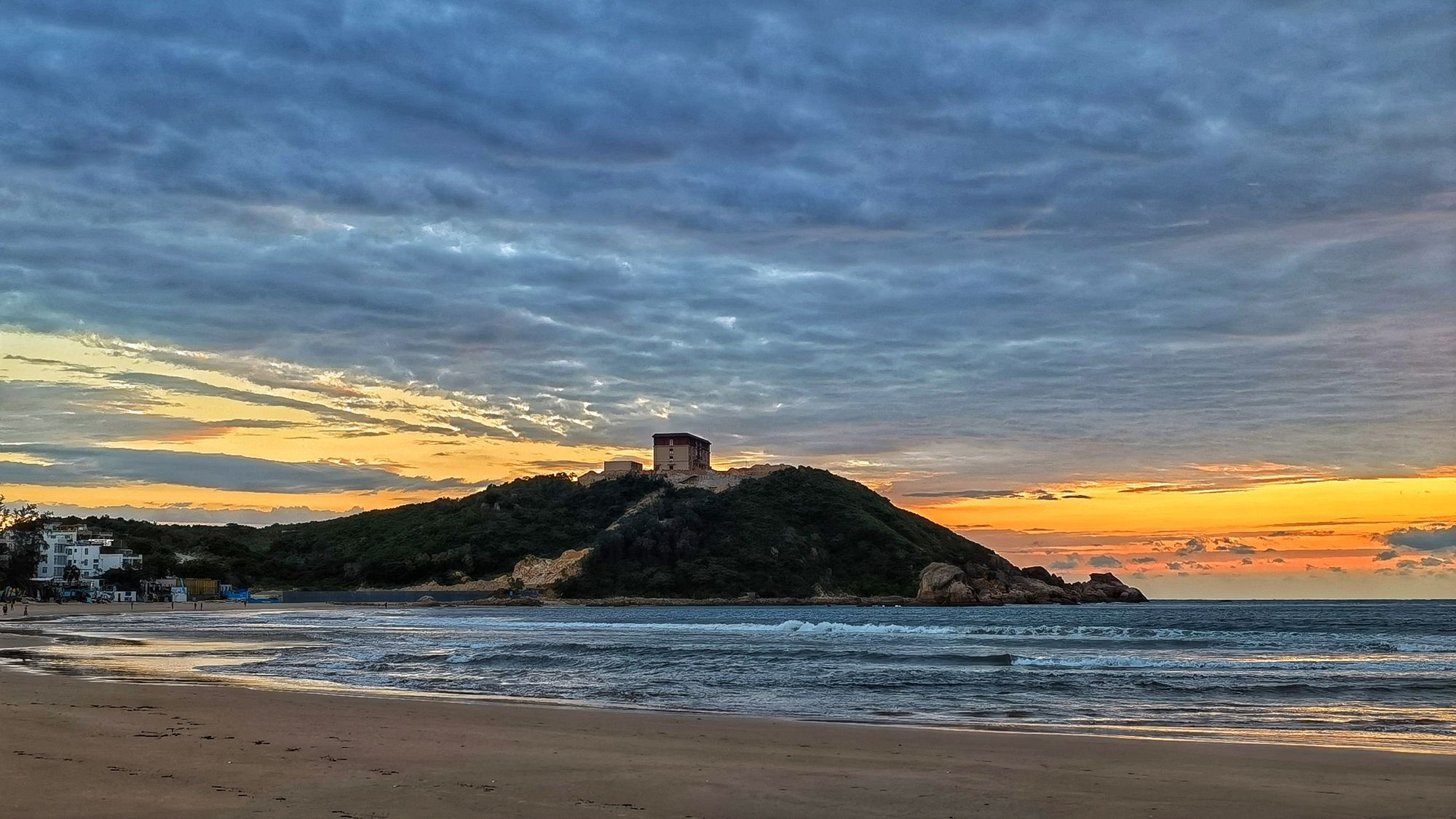 小岛晨曦 小岛晨曦