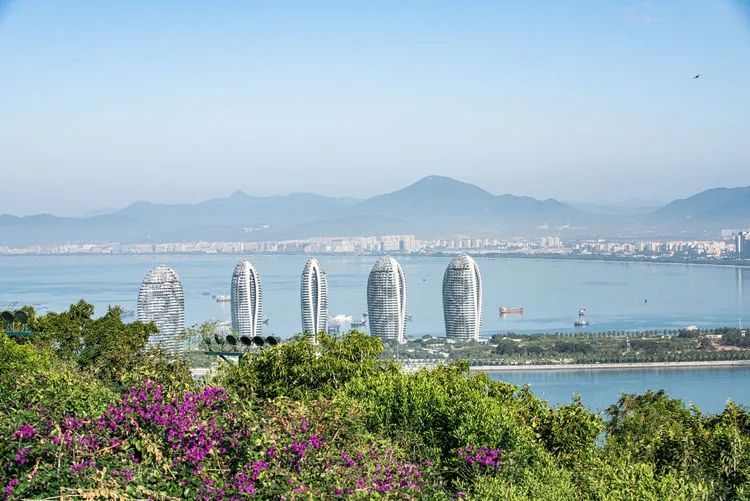 聚焦黎族风情~三亚市旅琼摄影家协会鹿回头环境人像拍摄纪实 聚焦黎族风情~三亚市旅琼摄影家协会鹿回头环境人像拍摄纪实