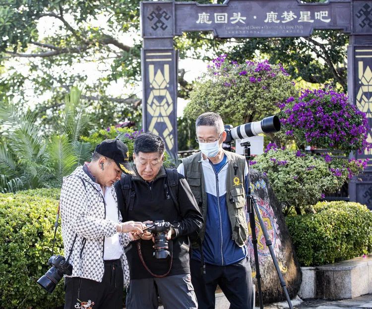 聚焦黎族风情~三亚市旅琼摄影家协会鹿回头环境人像拍摄纪实 聚焦黎族风情~三亚市旅琼摄影家协会鹿回头环境人像拍摄纪实