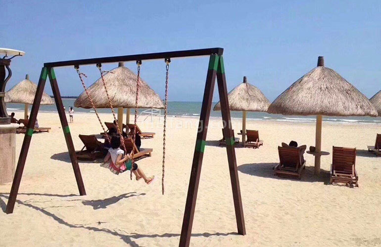 世茂怒放海周边配套：海滩