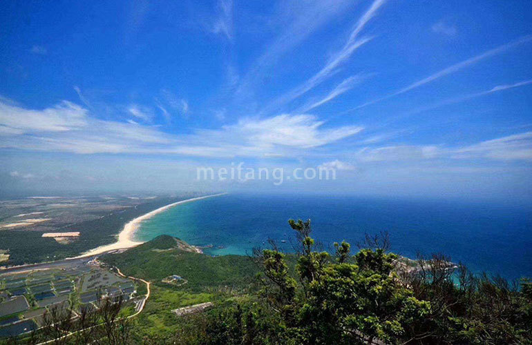 世茂怒放海周边配套：月亮湾