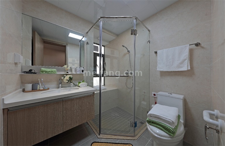 保利崖州湾卫生间