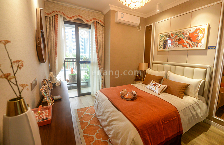 彰泰春江海岸卧室