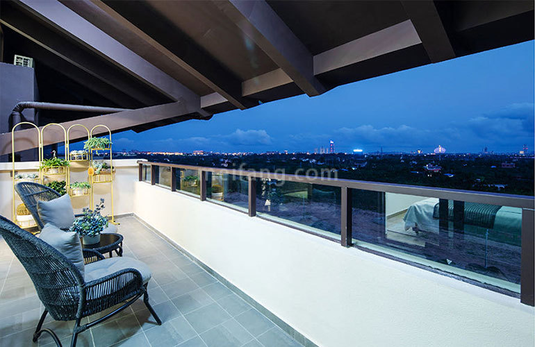 和泓海棠府空中境墅阳台
