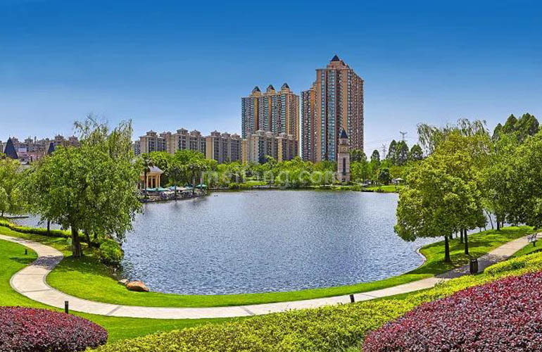 恒大金碧天下实景图