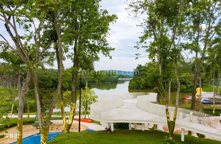鸿基翡翠湖实景图