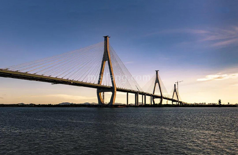 中海十里观澜洪鹤大桥