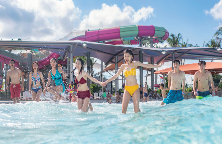 观澜湖星光里狂欢水世界