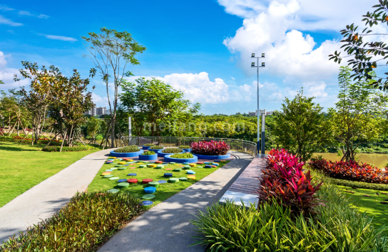 富力阅山湖实景图