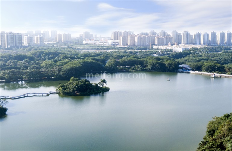 鸿基翡翠湖实景图