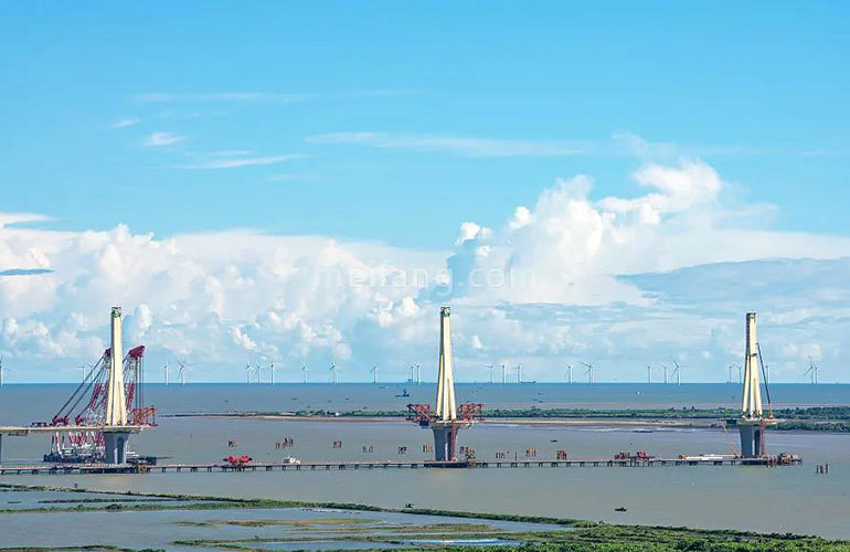 招商华发卓越湖心明悦香海大桥