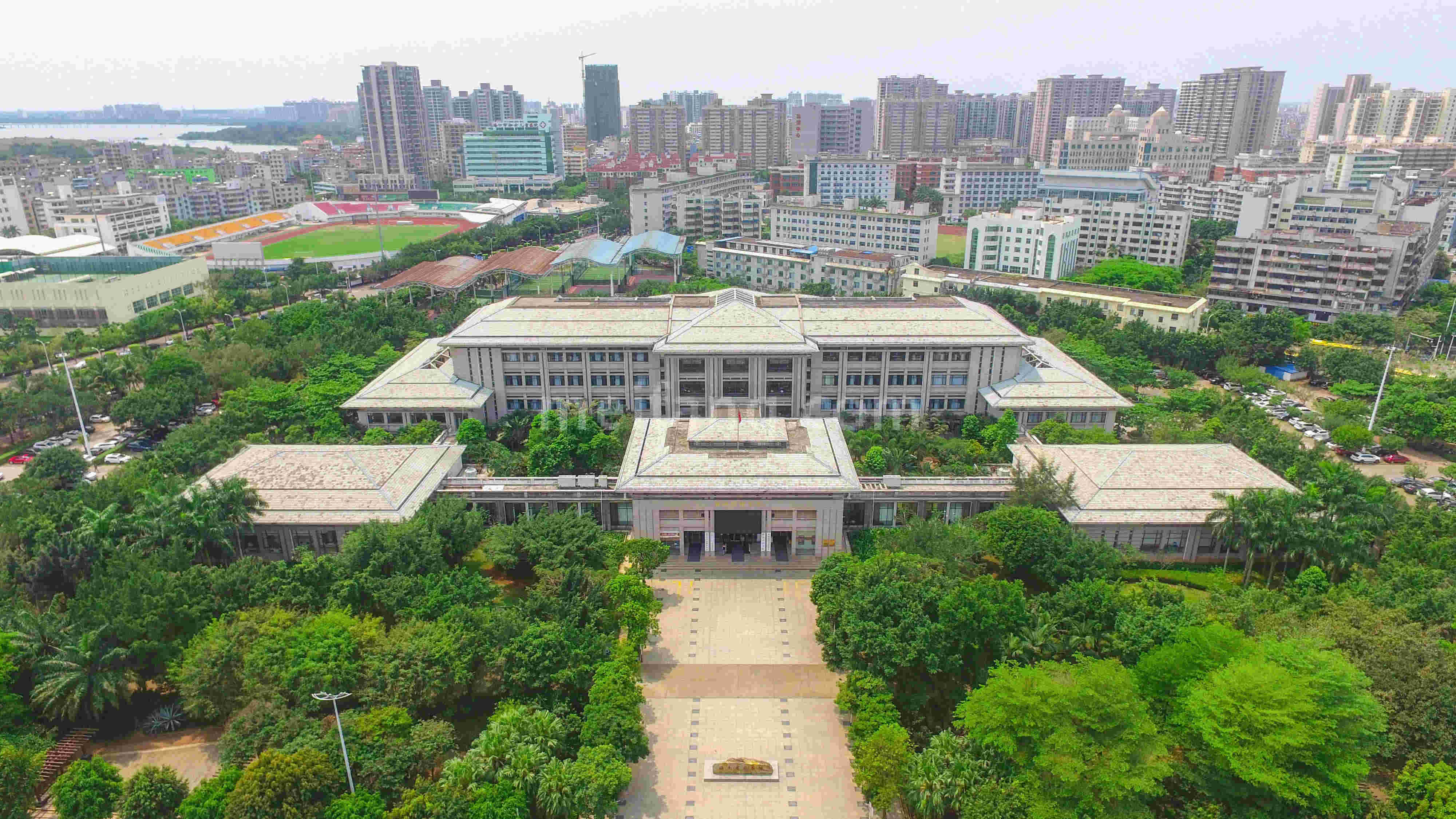 豪庭南苑三区省图书馆