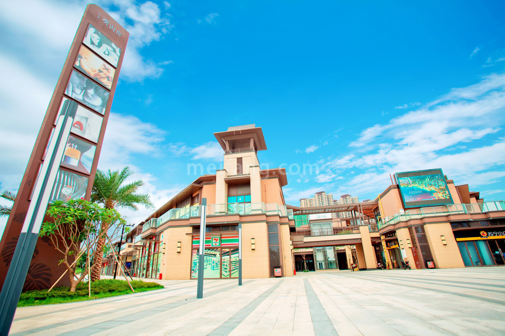 华发观山水内部：商业街