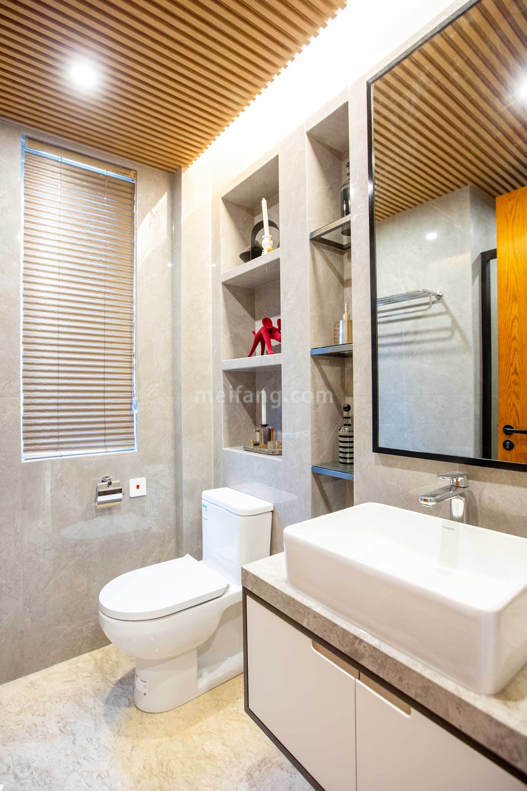 时分亚龙湾卫生间