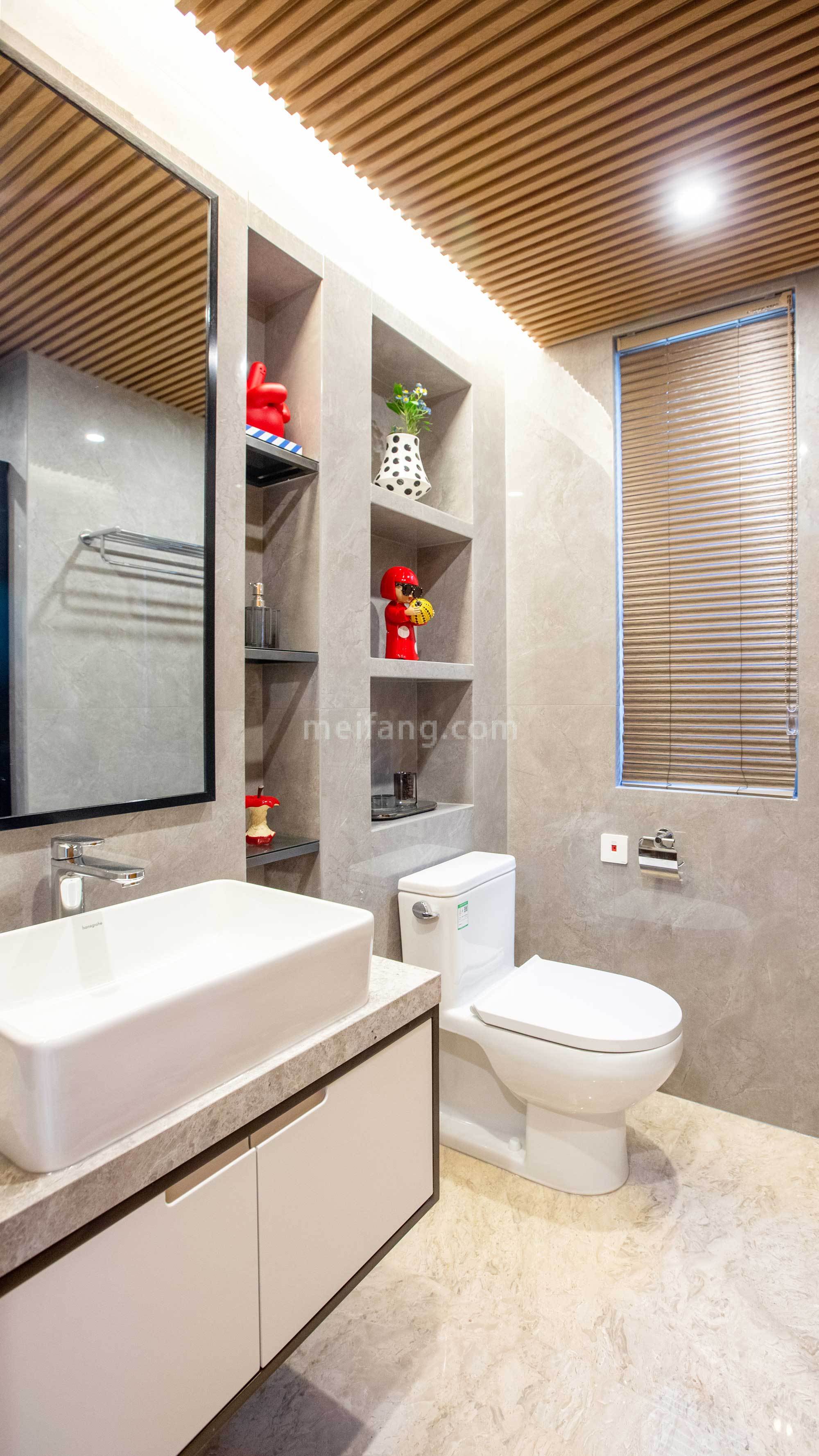 时分亚龙湾卫生间