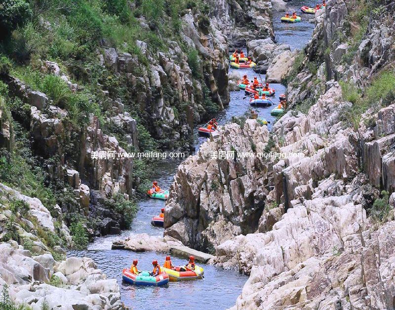 圣煜颐山居周边配套：五指山漂流